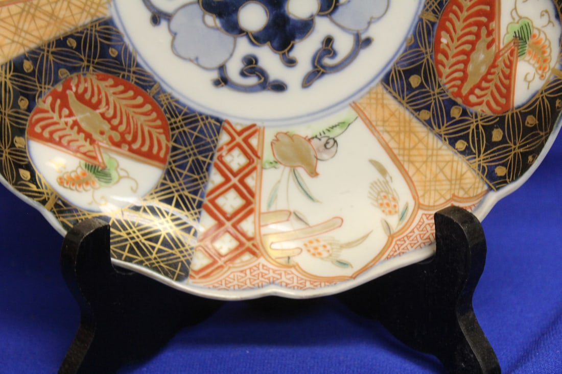 An Antique Japanese Imari Plate - 4
