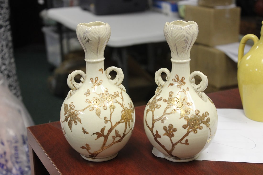 A Pair of Japanese Satsuma Vases: Signed: Kinkozan - 8 inches tall