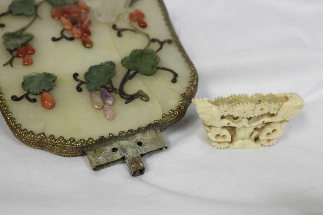 An Antique Jade Inlaid With Bone Chinese Mirror - 3