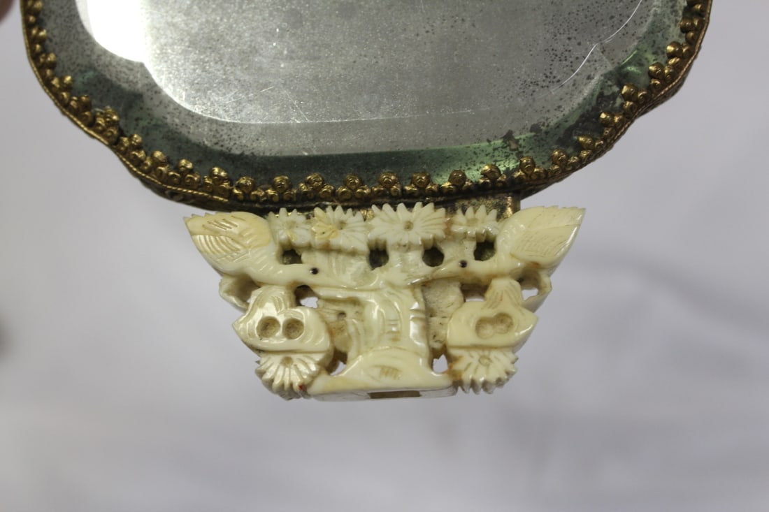 An Antique Jade Inlaid With Bone Chinese Mirror - 6