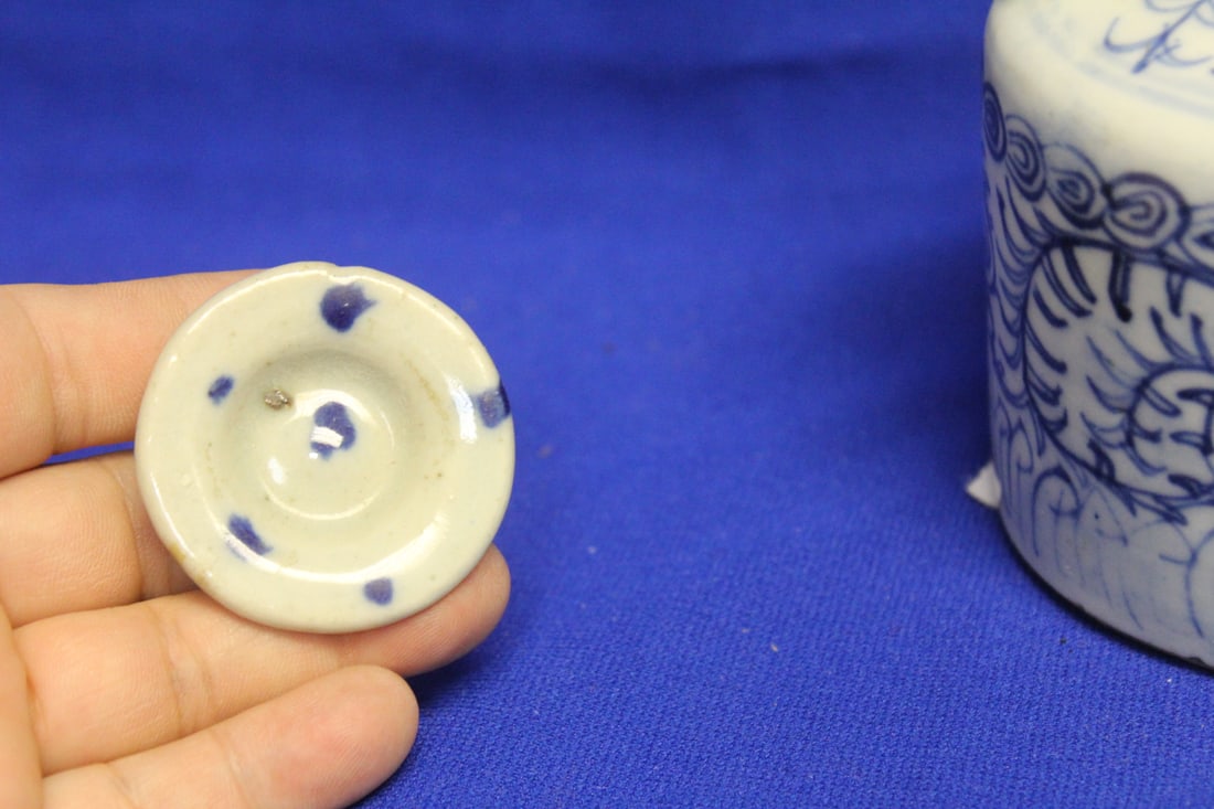 A Chinese Blue and White Teapot - 10