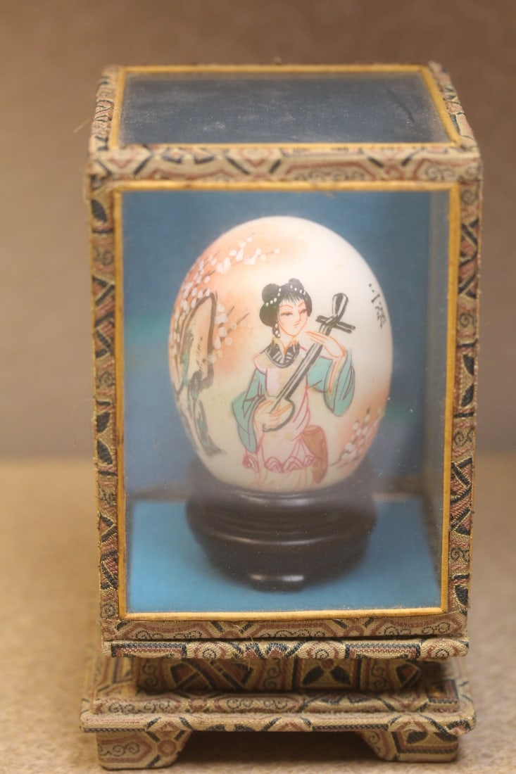 Oriental Egg Inside a Shadow Box: oriental - 5" tall