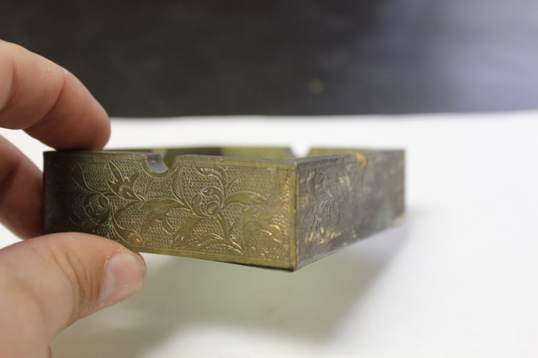 A Vintage Chinese Jade and Bronze Ashtray - 3