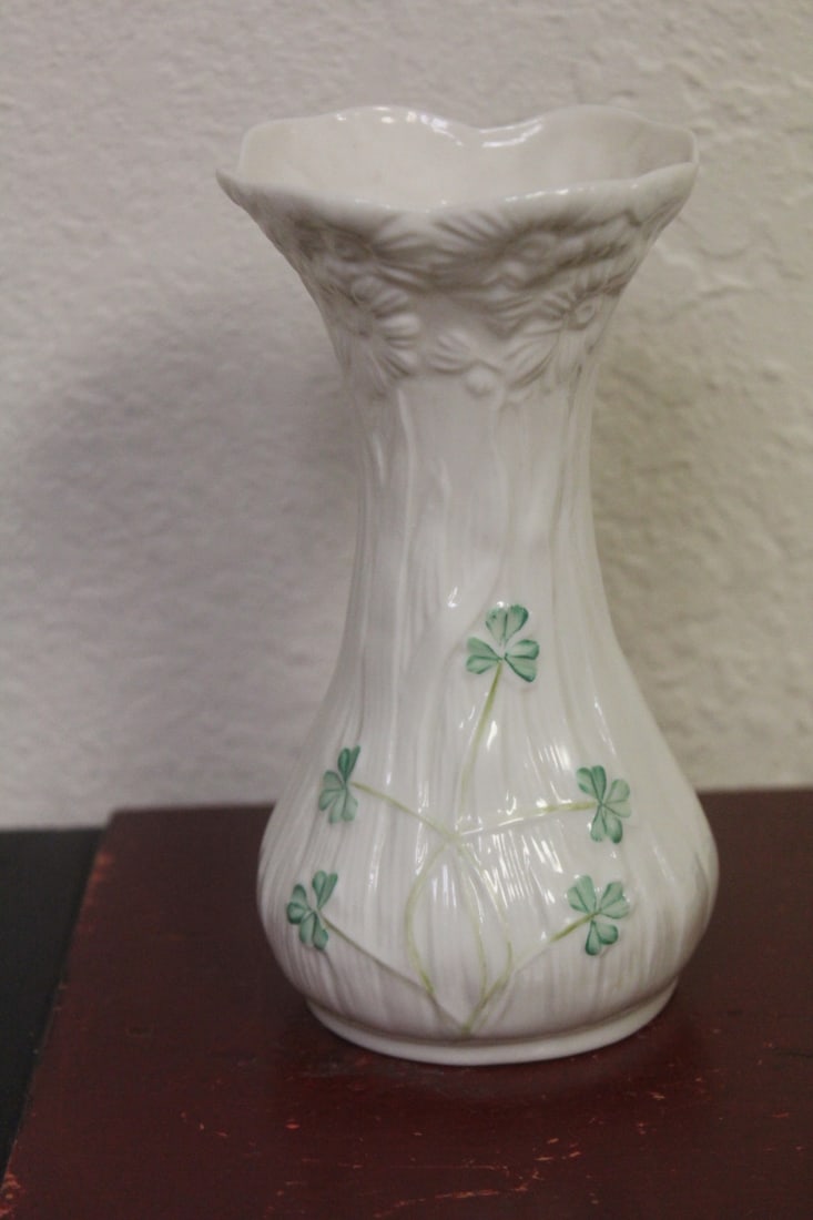 A Belleek Vase - 3