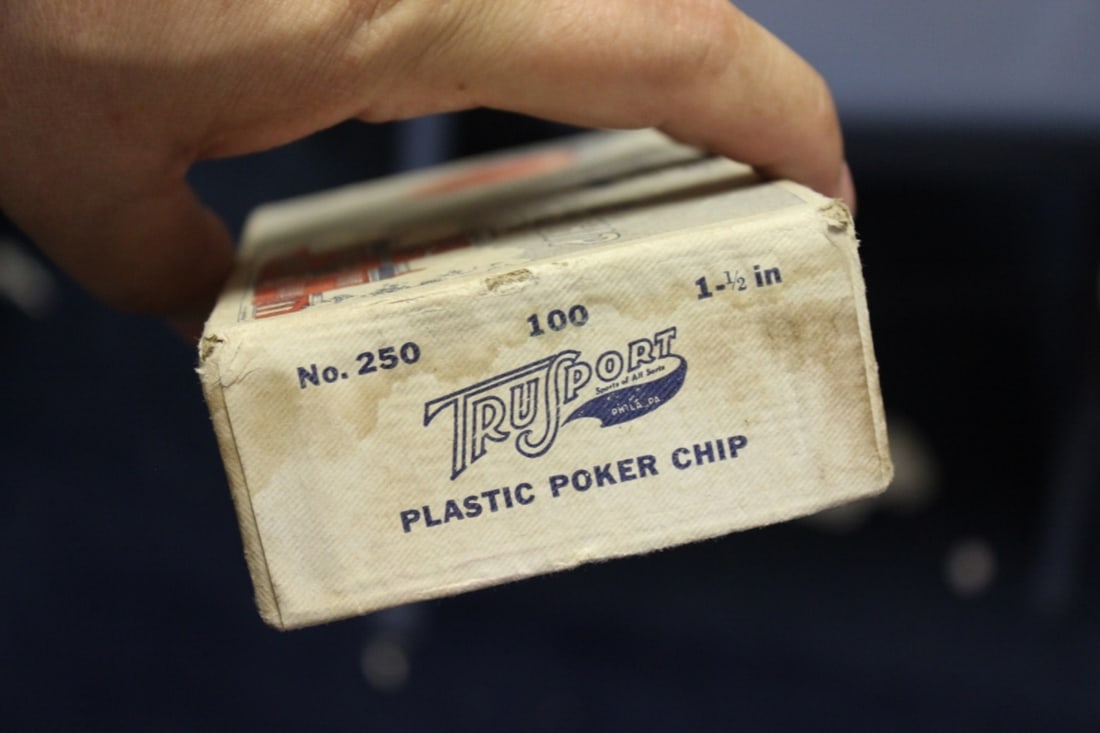 A Vintage Poker Chip - 4