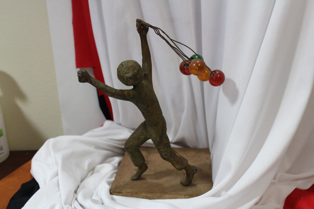 A Vintage/Antique Balloon Boy - 7