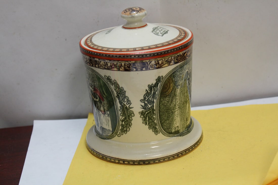 An Antique Ceramic Humidor - 3