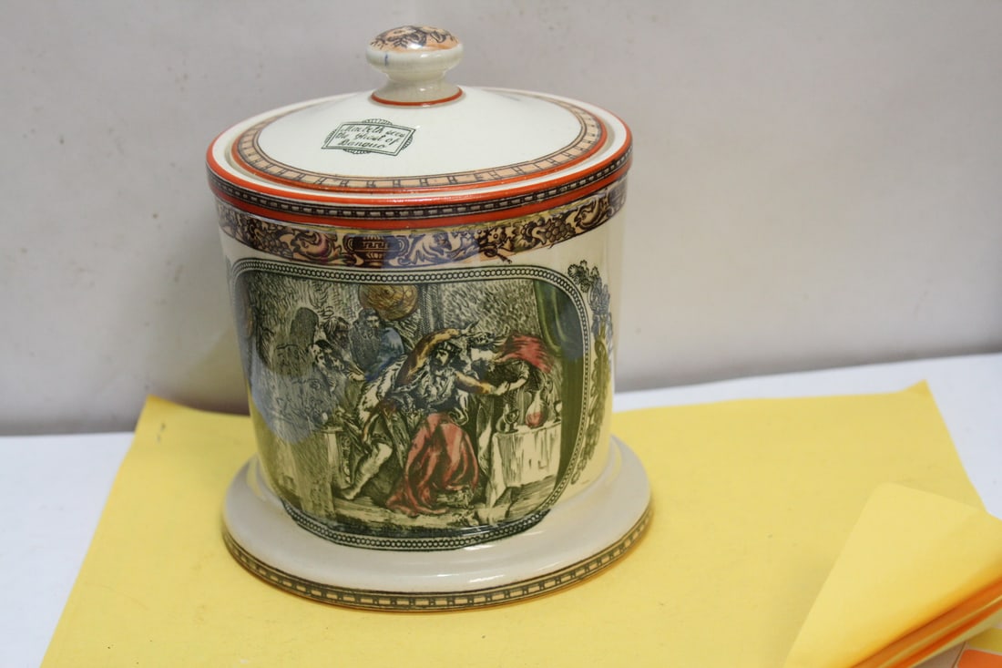 An Antique Ceramic Humidor - 5