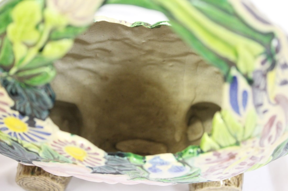 A Japanese Ceramic Ikebana Basket - 5