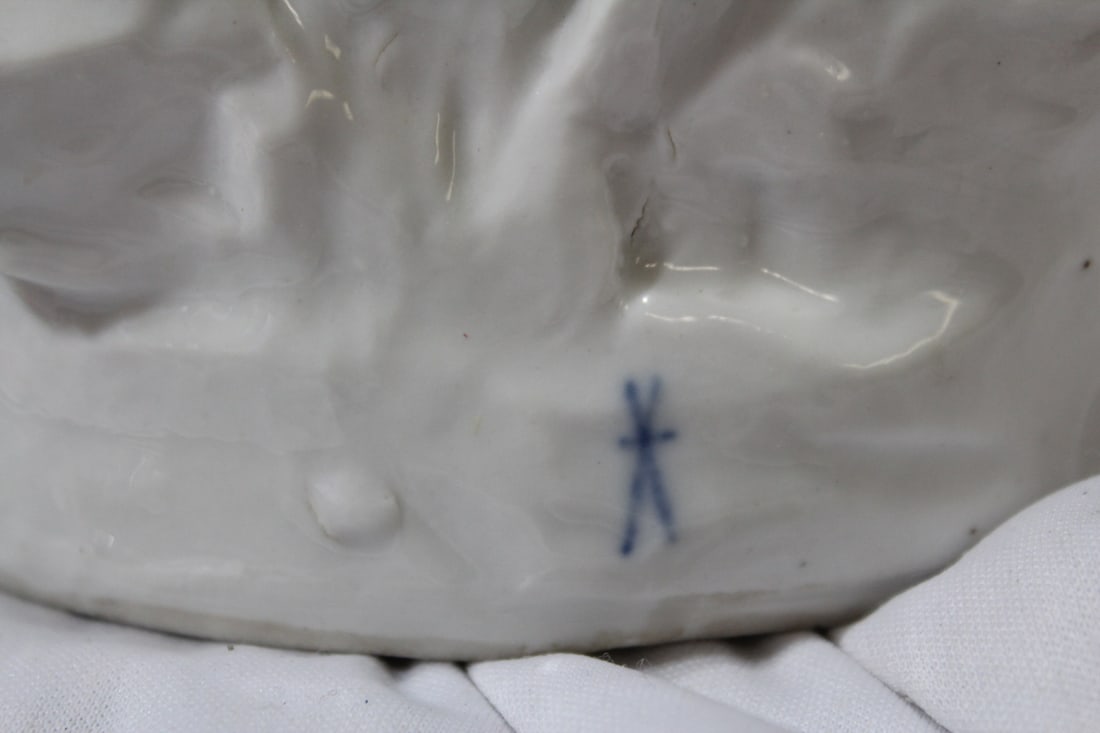 A German Meissen Porcelain Musician - 9