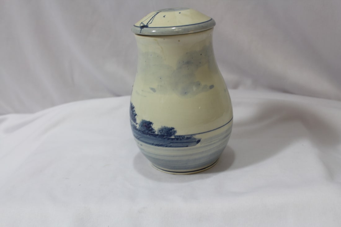 A Vintage Delft Jar - 4
