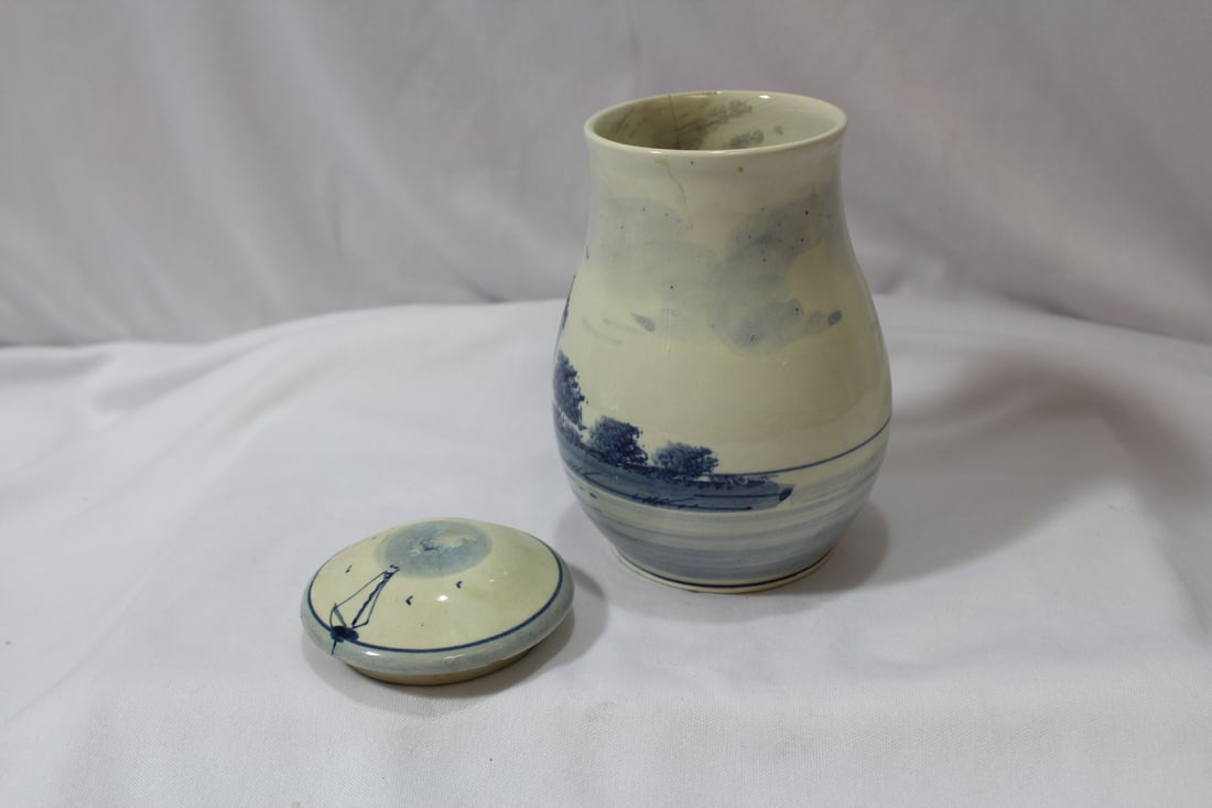 A Vintage Delft Jar - 5
