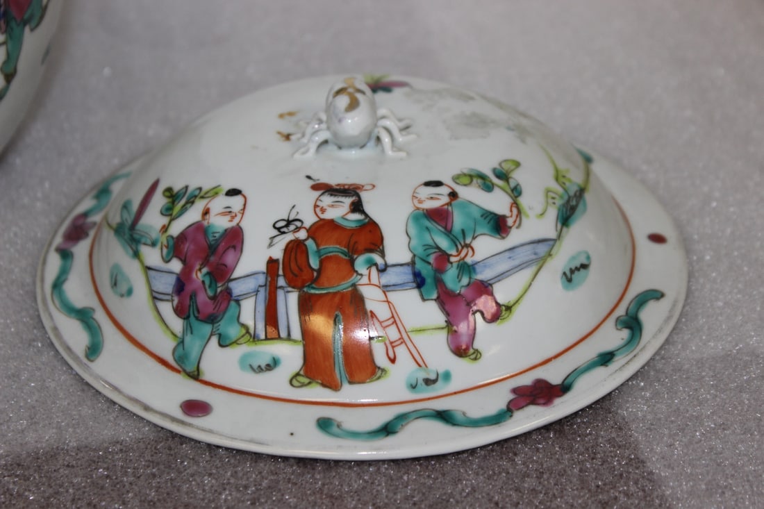 A Vintage/Antique Chinese Porcelain Jar - 2