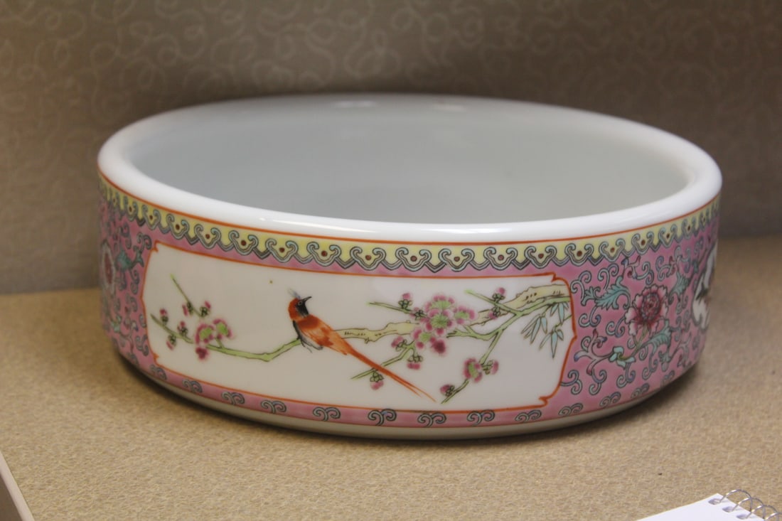 Vintage Chinese Famille Rose Bowl - 3