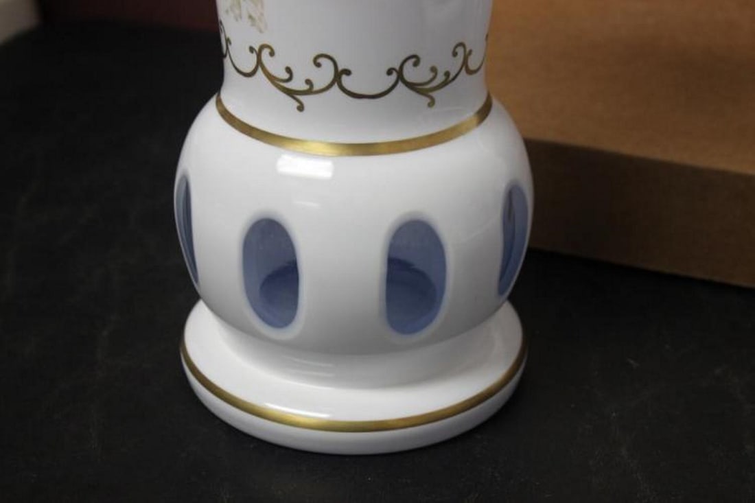 A Bohemian Glass Vase - 6