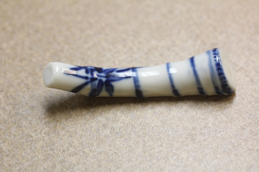 Japanese Porcelain Chop Stick Rest: as shown