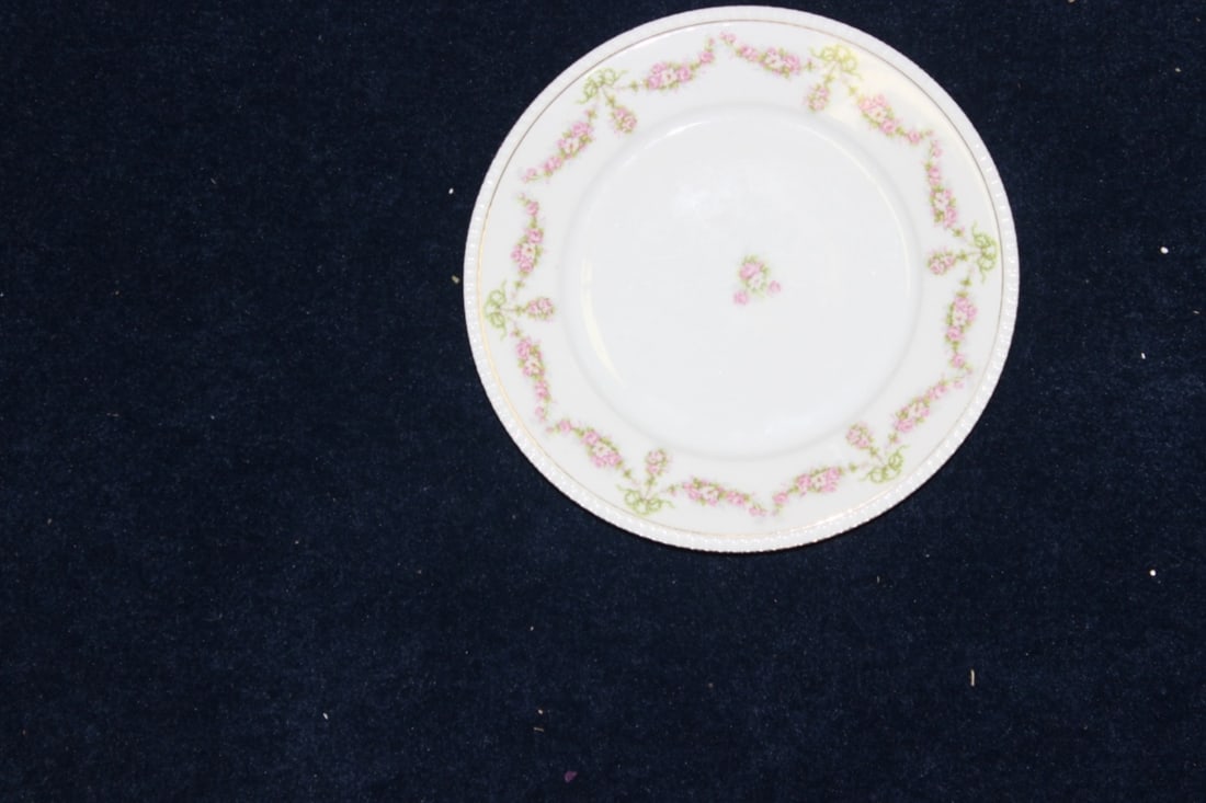 A Hohenzollern, Germany Plate: 8 inches in diameter