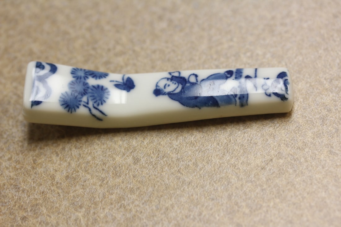 Japanese Porcelain Chop Stick Rest: as shown