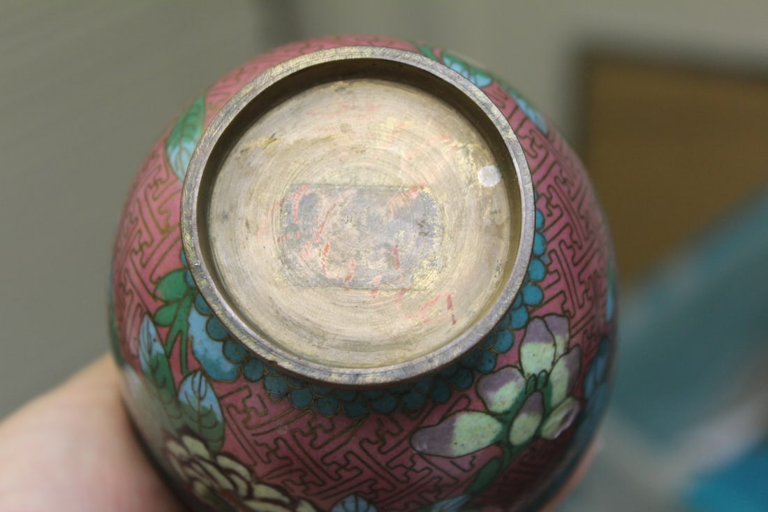 Antique Chinese Cloisonne Vase - 7