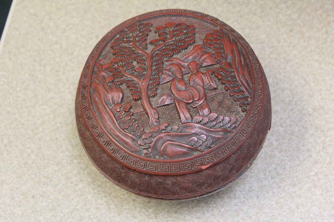 Antique Chinese Cinnabar Round Box: early 20th century - please note: worn, losses, chips - please check all images for conditioning - 5" in diameter