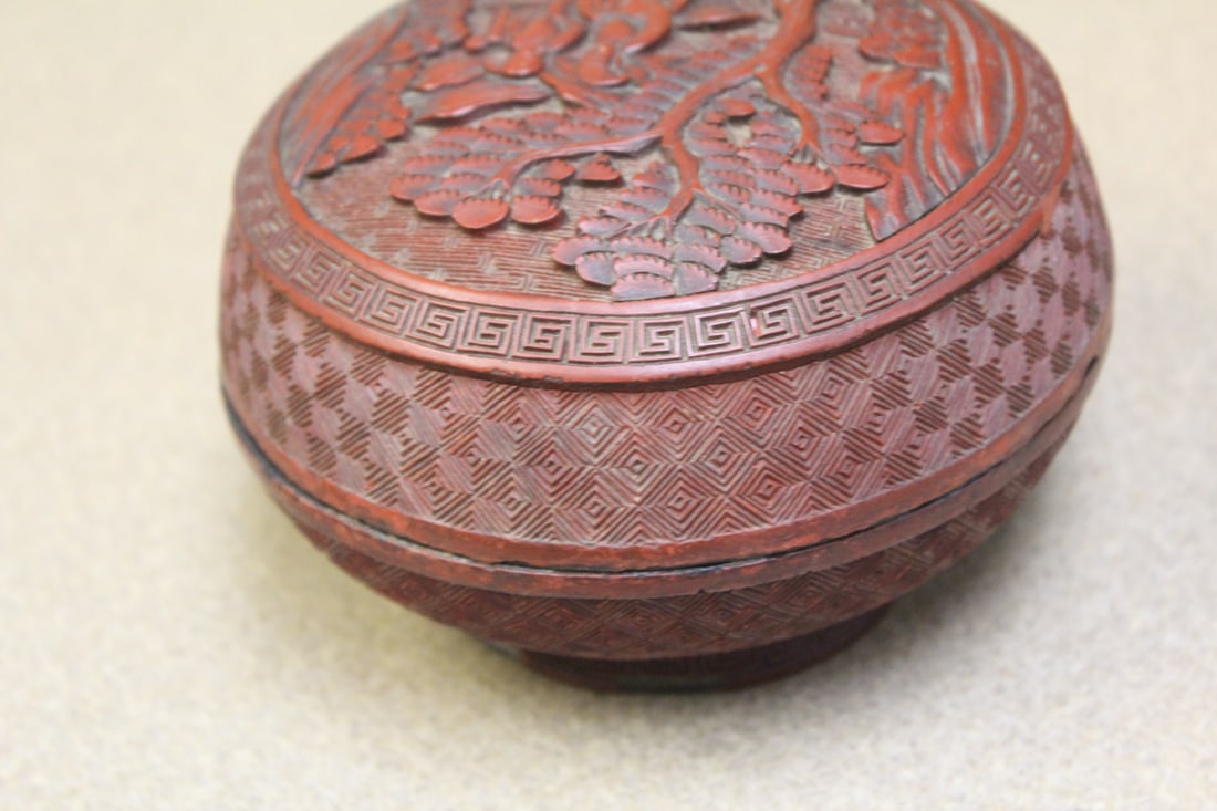Antique Chinese Cinnabar Round Box - 4