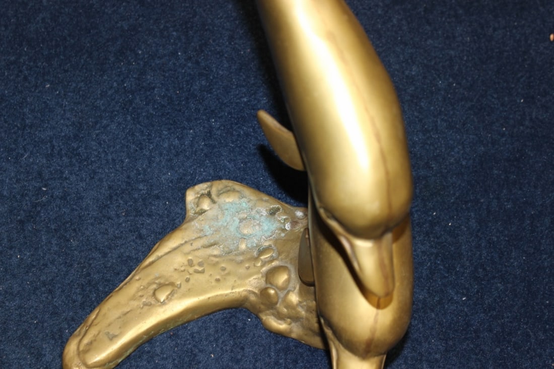 A Bronze/Brass/Metal Dolphin Statue /Twin Dolphins - 10
