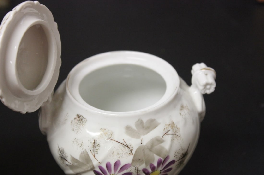 A Vintage Sugar Container? - 4