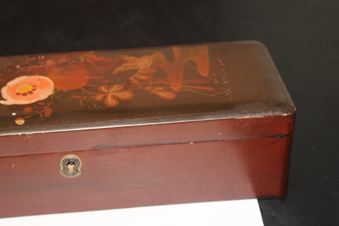 A Vintage Japanese Lacquer Long Box - 3