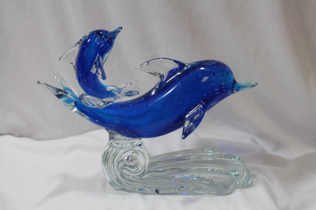 An Art Glass Dolphin Statue - 3