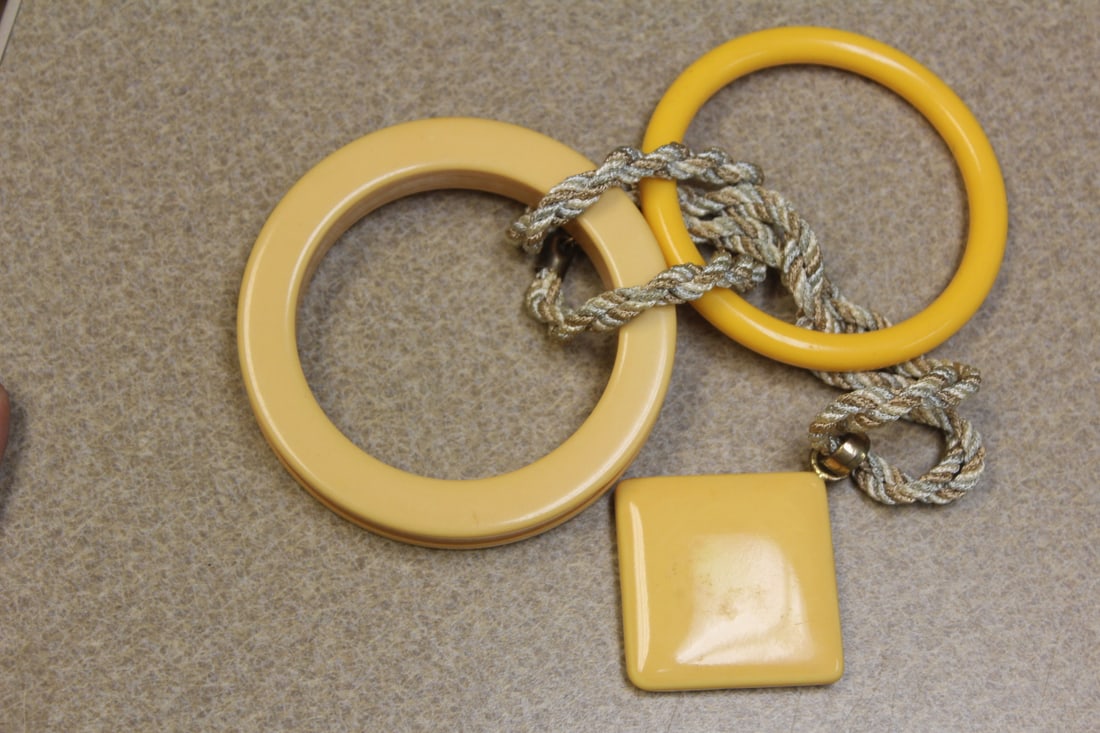 Lot of 3 Bracelets and Pendant: lucite/plastic or bakelite - not sure if it is a set or not - 2 3/8" inside diameter