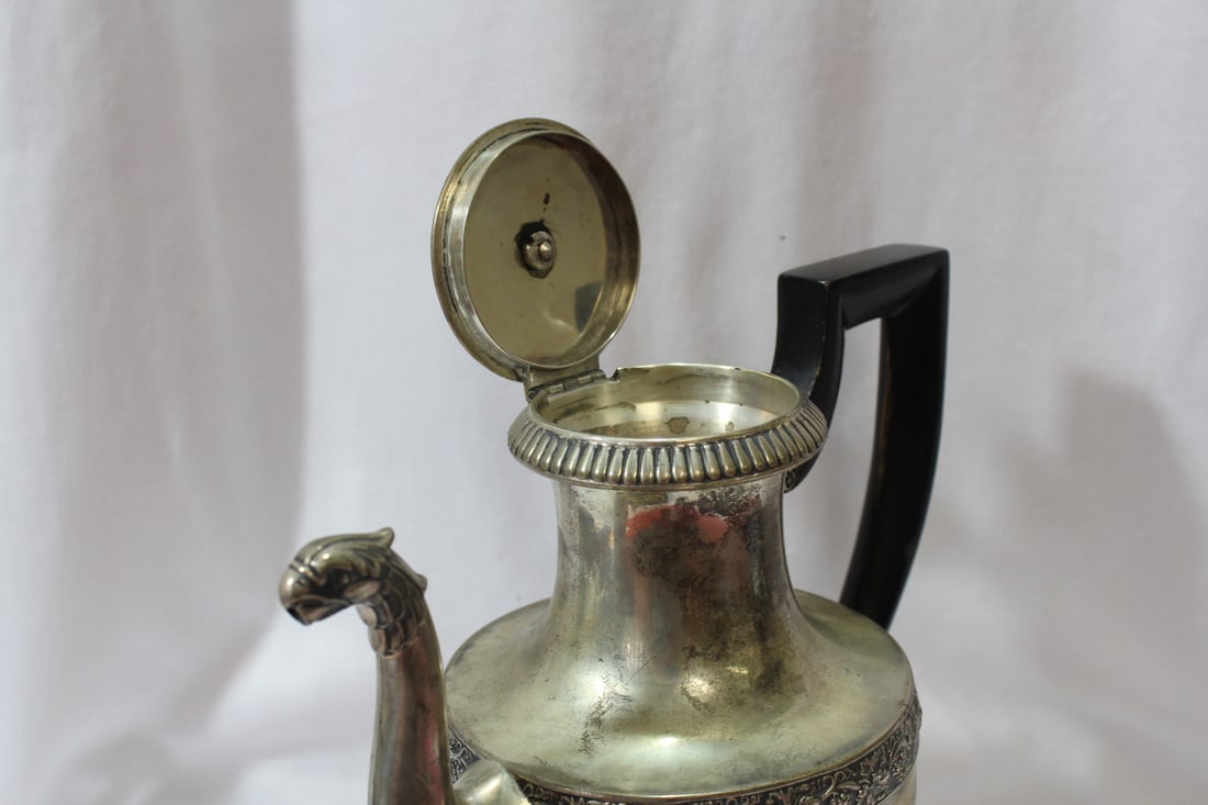 An Important Hessenberg Chocolate Pot - 10