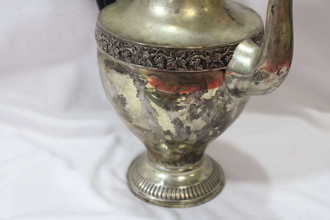 An Important Hessenberg Chocolate Pot - 5