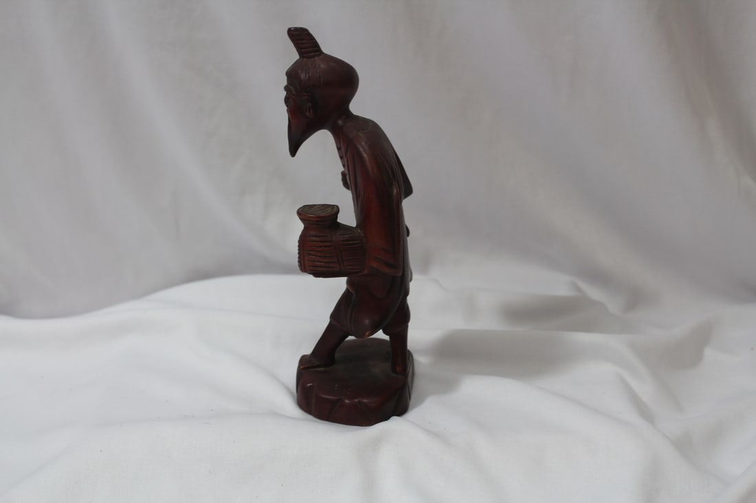 A Vintage Chinese Wood Figurine - 4