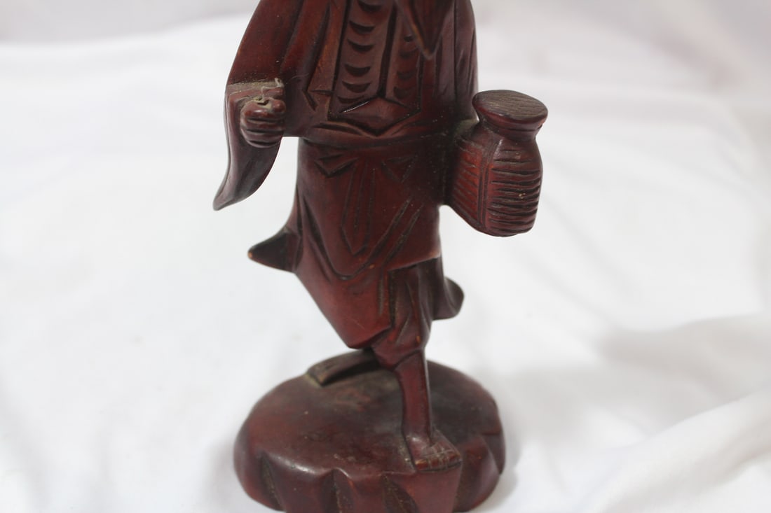 A Vintage Chinese Wood Figurine - 7