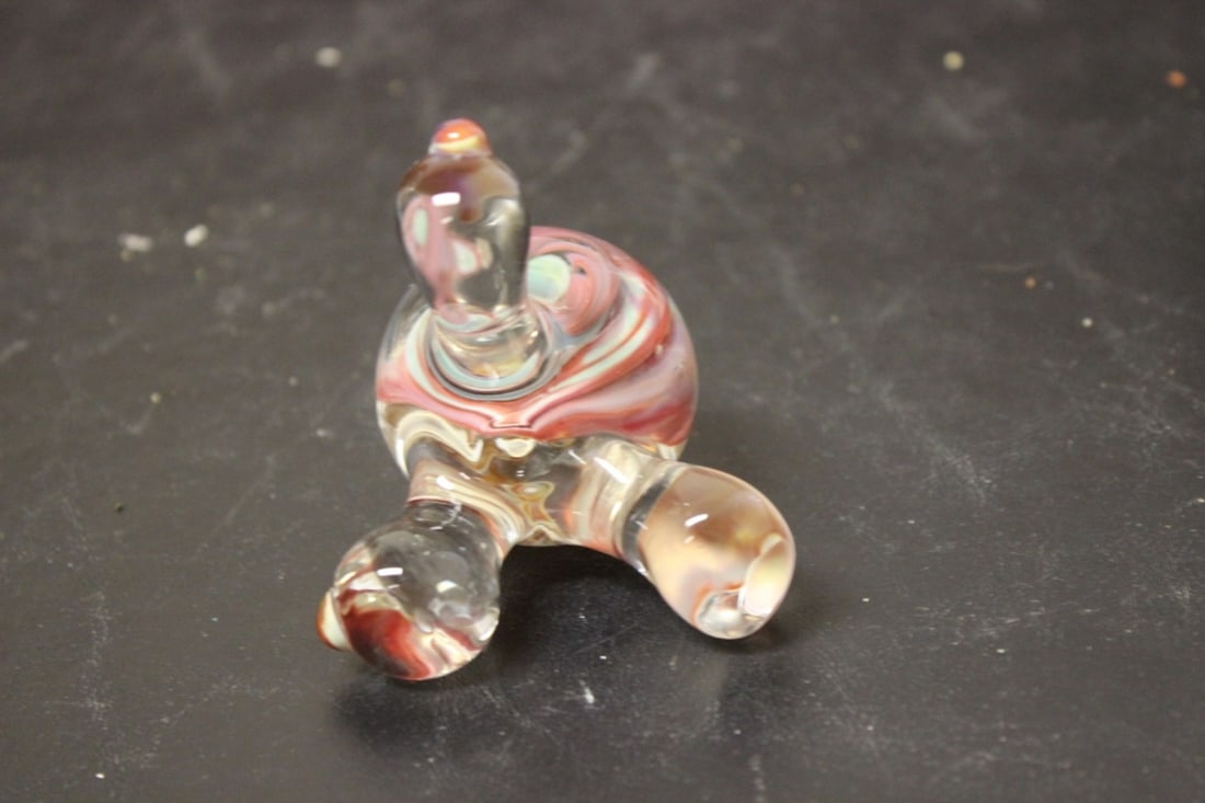 A 3 Legged Art Glass Ornament - 5