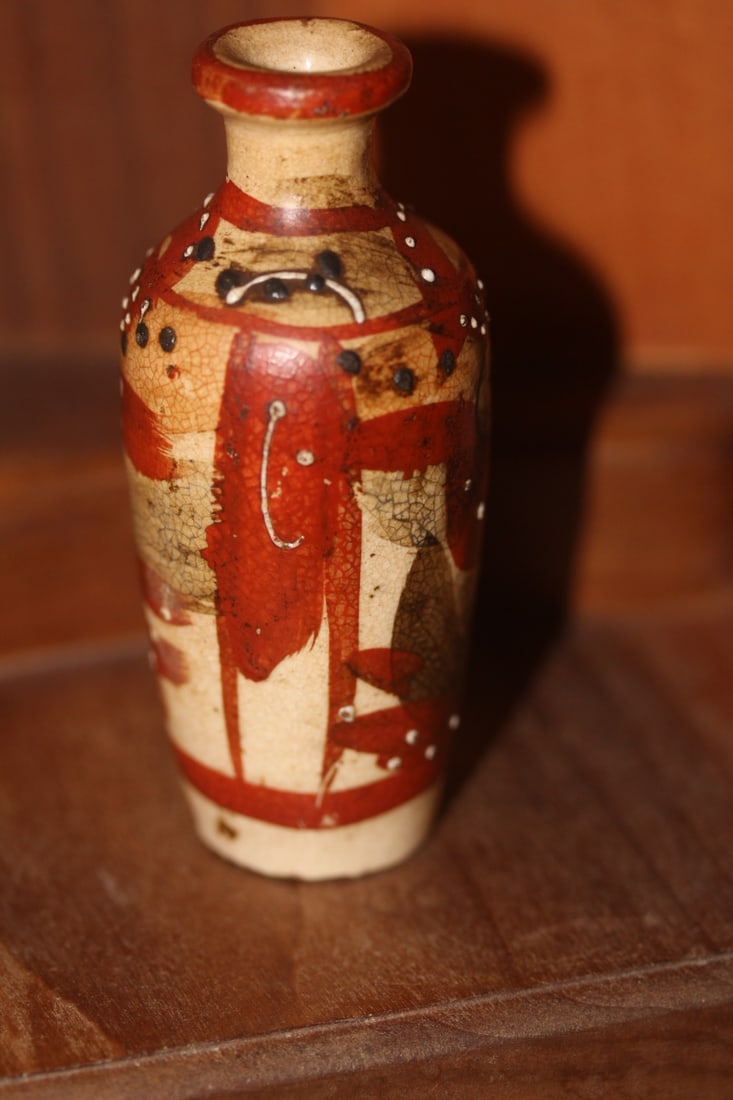 Antique Japanese Small Satsuma Vase - 3
