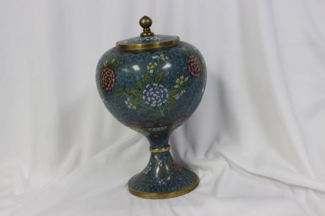 A Chinese Cloisonne Jar - 2