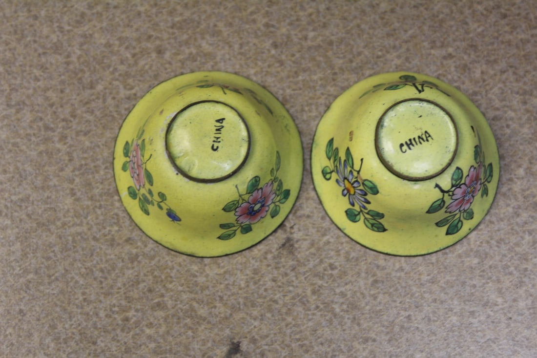 Antique Chinese Enamel Small Cups - 3