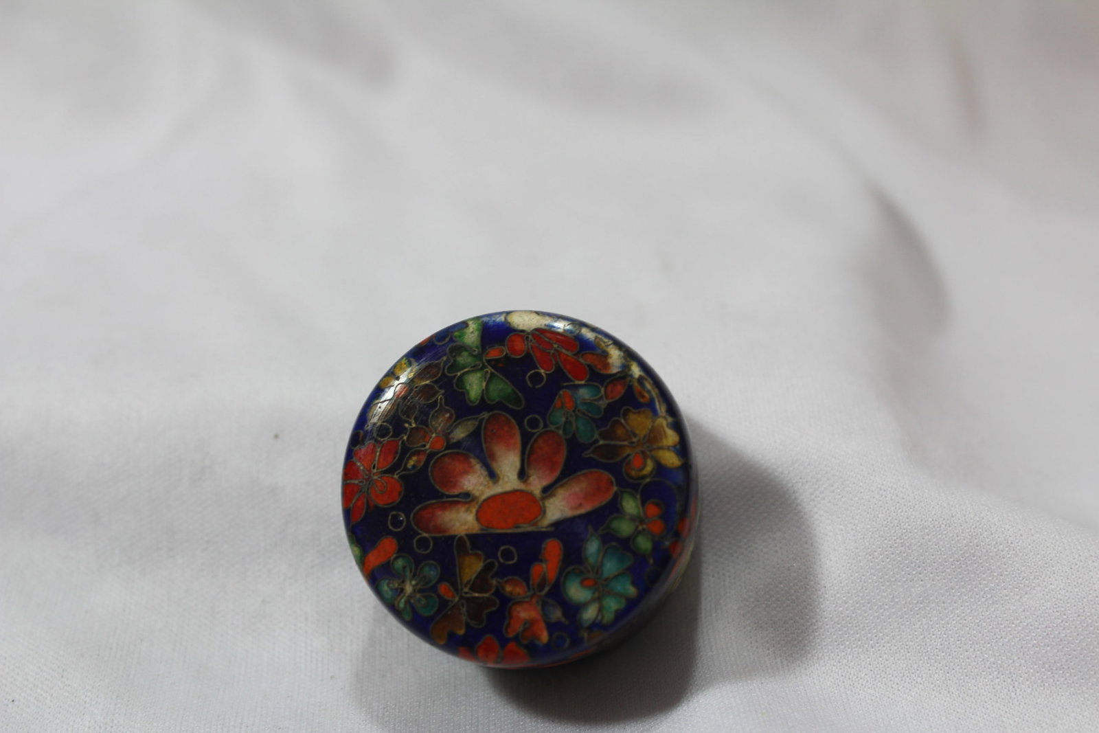 A Chinese Cloisonne Trinket/Pill Box - 2
