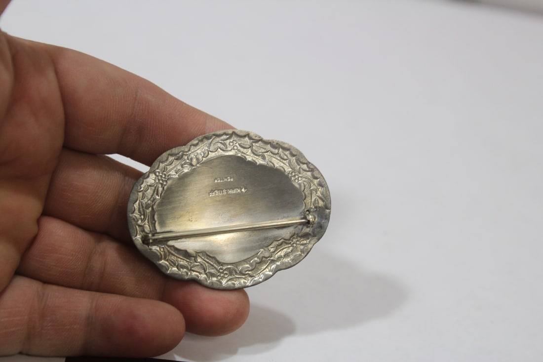 A Kirk Steiff Pewter Pin - 2