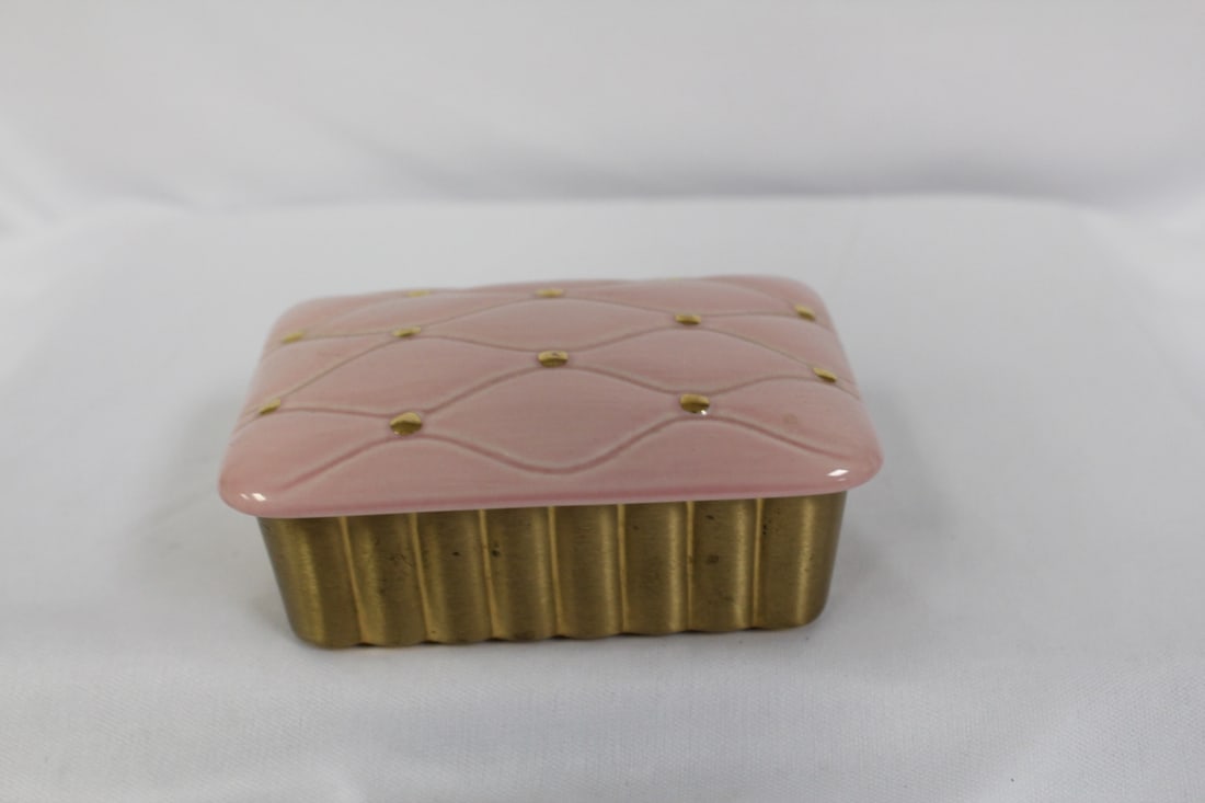 Trinket Box: most likely by Evans - 4 1/4" across