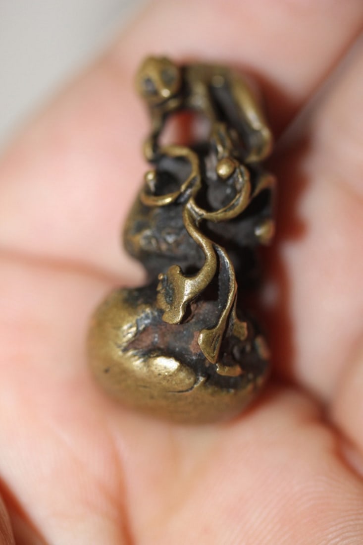 19th Century Japanese Bronze Netsuke - 3