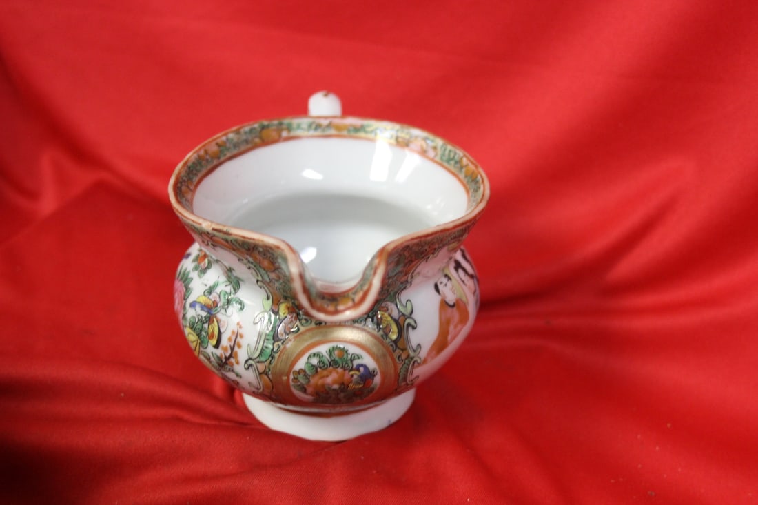 An Antique Chinese Rose Medallion Creamer - 3