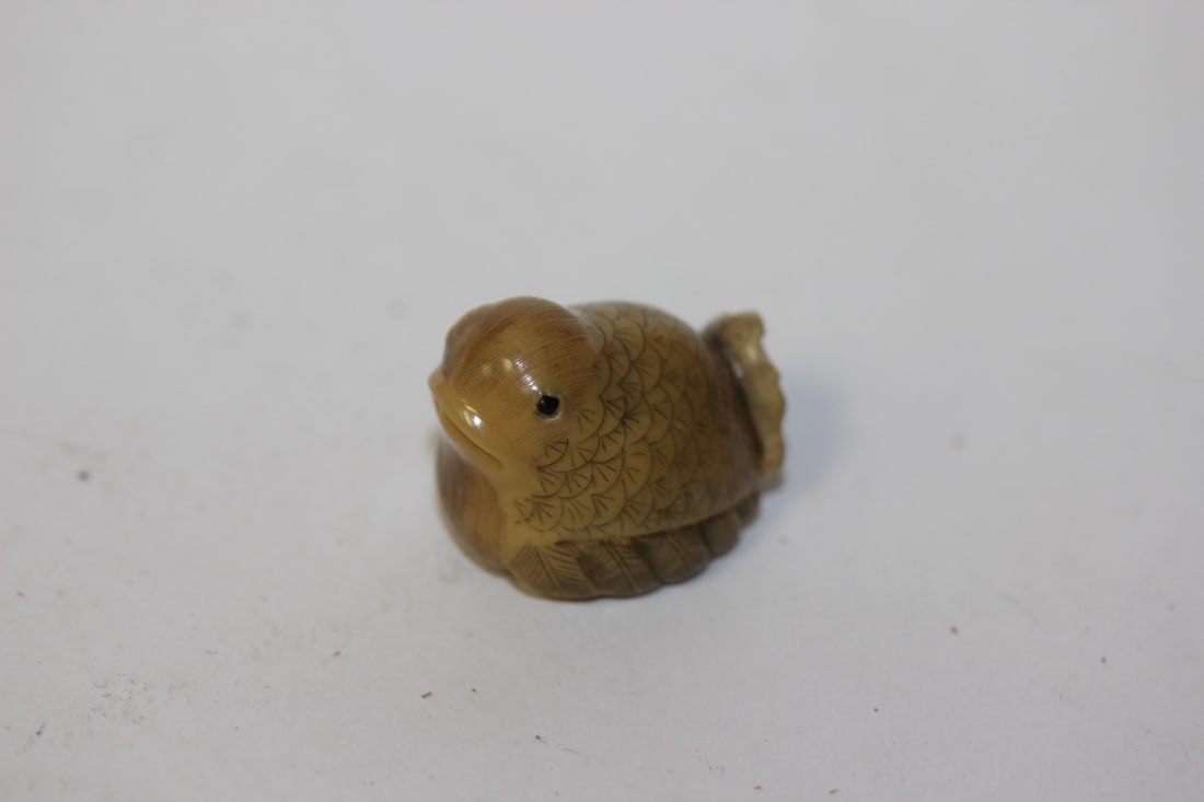 A Finely Carved Japanese Tagua Nut Netsuke - 4