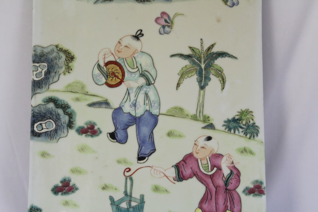 A Vintage Chinese Porcelain Plaque - 3