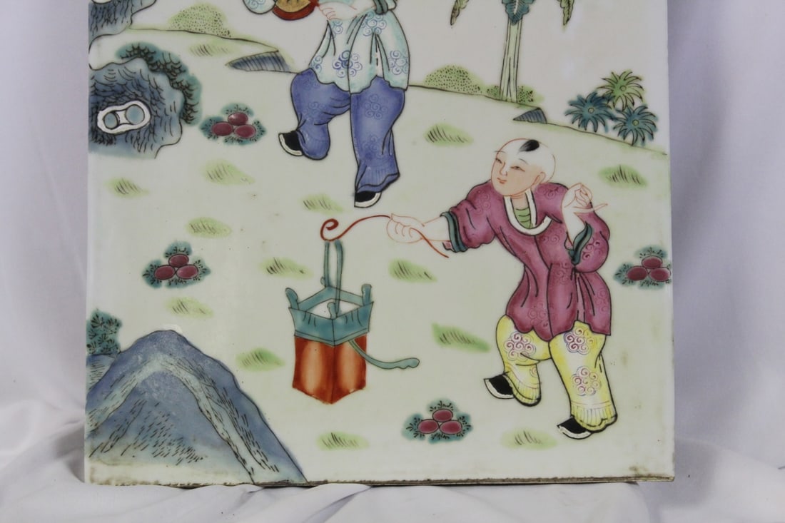 A Vintage Chinese Porcelain Plaque - 4