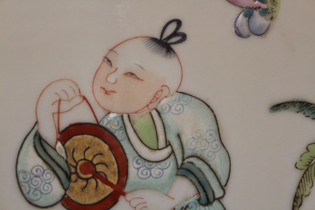A Vintage Chinese Porcelain Plaque - 8