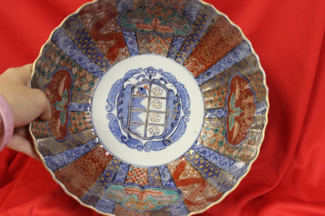 An Antique Imari Bowl - 2