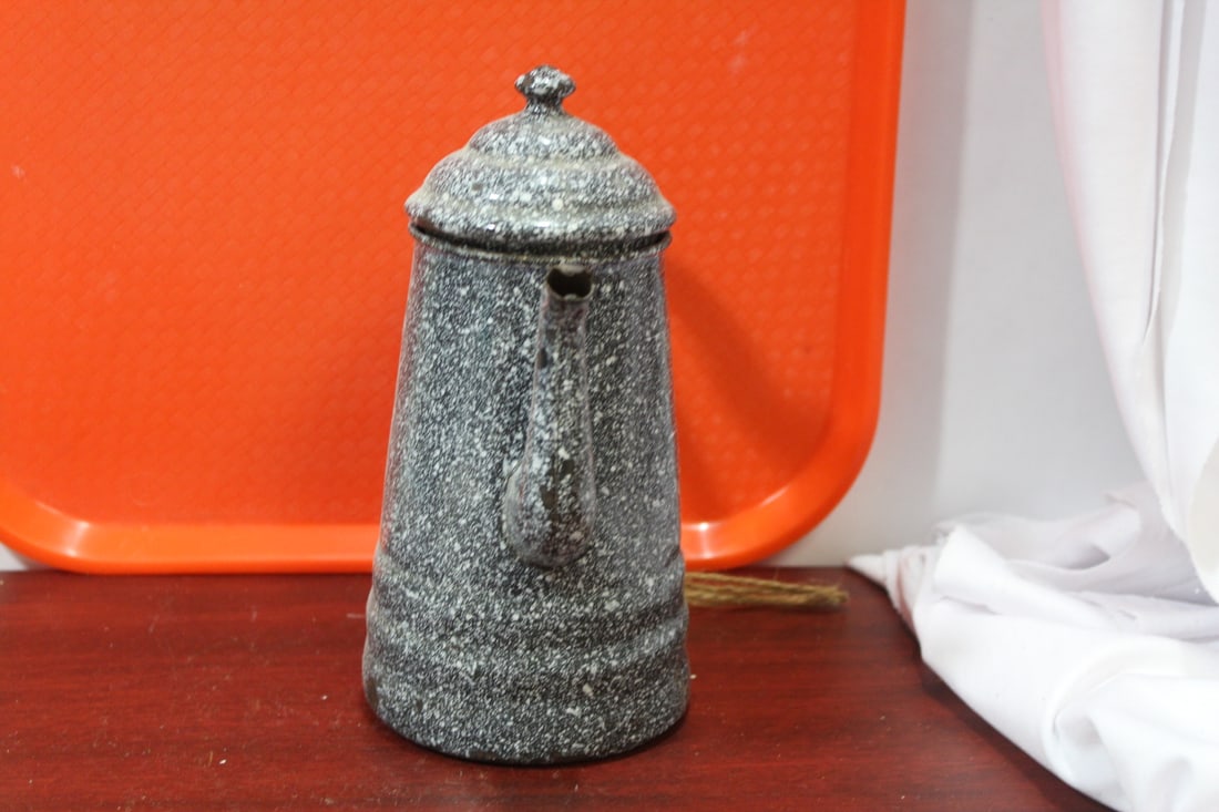 A Vintage Farmhouse Enamel Kettle Or Pot - 3