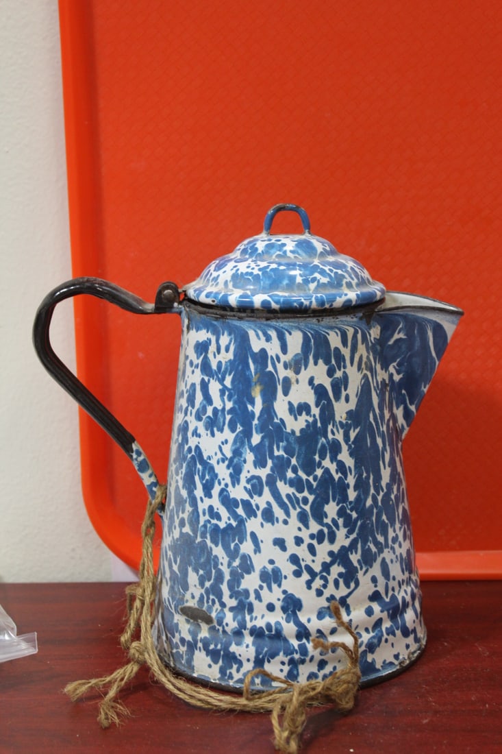 A Vintage Farmhouse Enamel Coffee Pot - 2